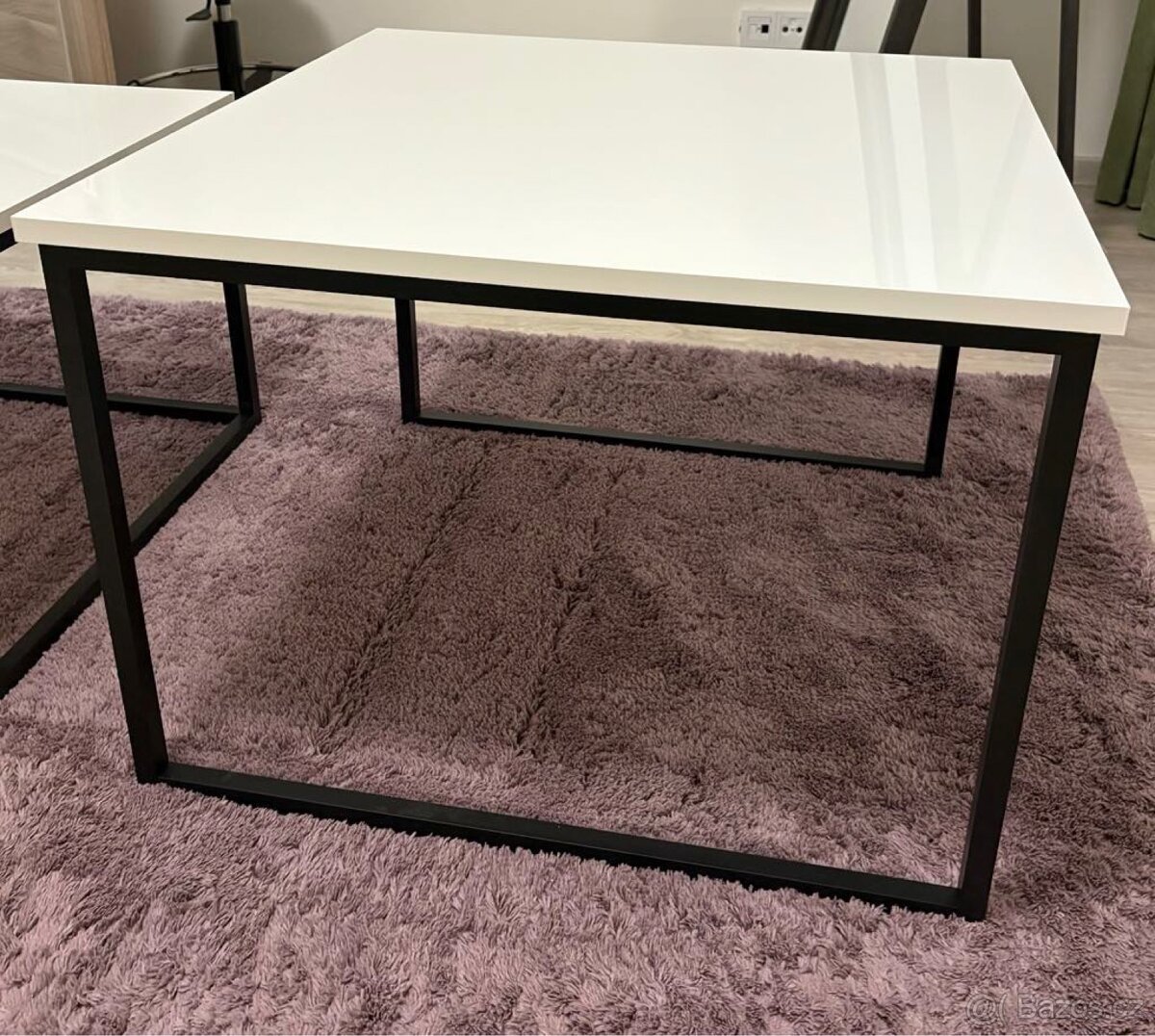 Konferenční stolek - 4