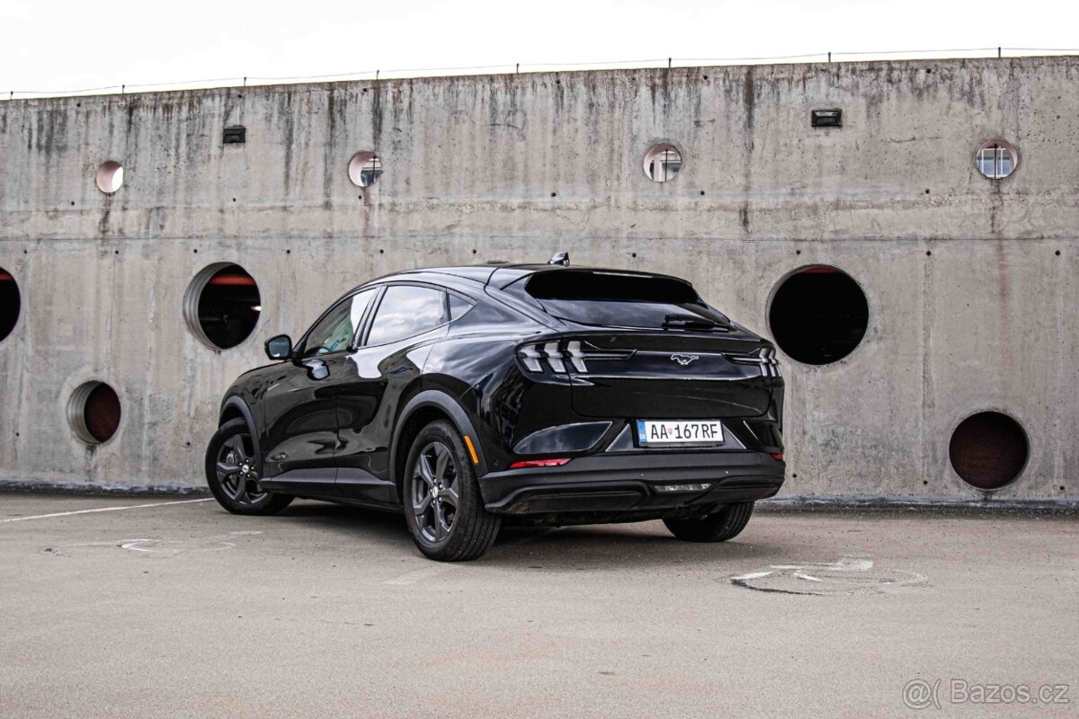 Ford Mustang Mach-E / ODPOČET - 4