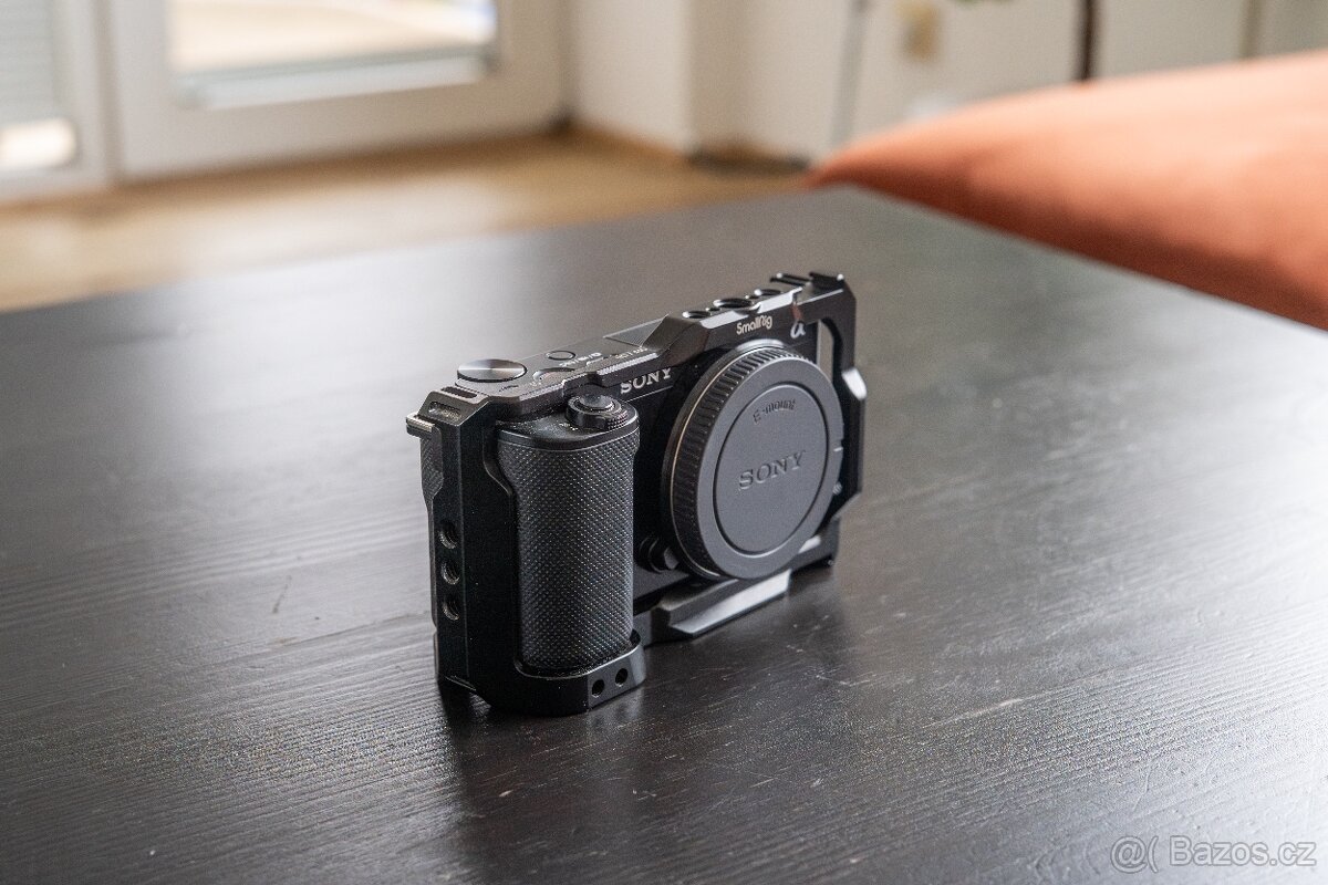 Sony Alpha ZV-E10 - 4