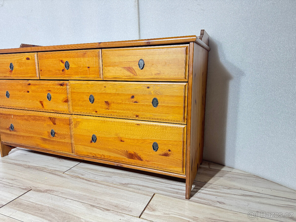 masivní dřevěný komod - 4