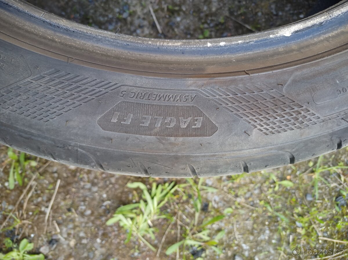 Good year EAGLE F1 225/45 R18 - 4