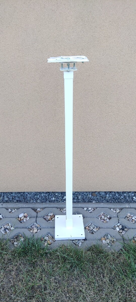 Držák projektoru - 4