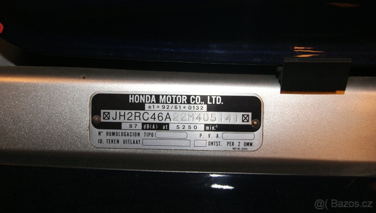 HONDA VFR 800 V4 VTEC - 4