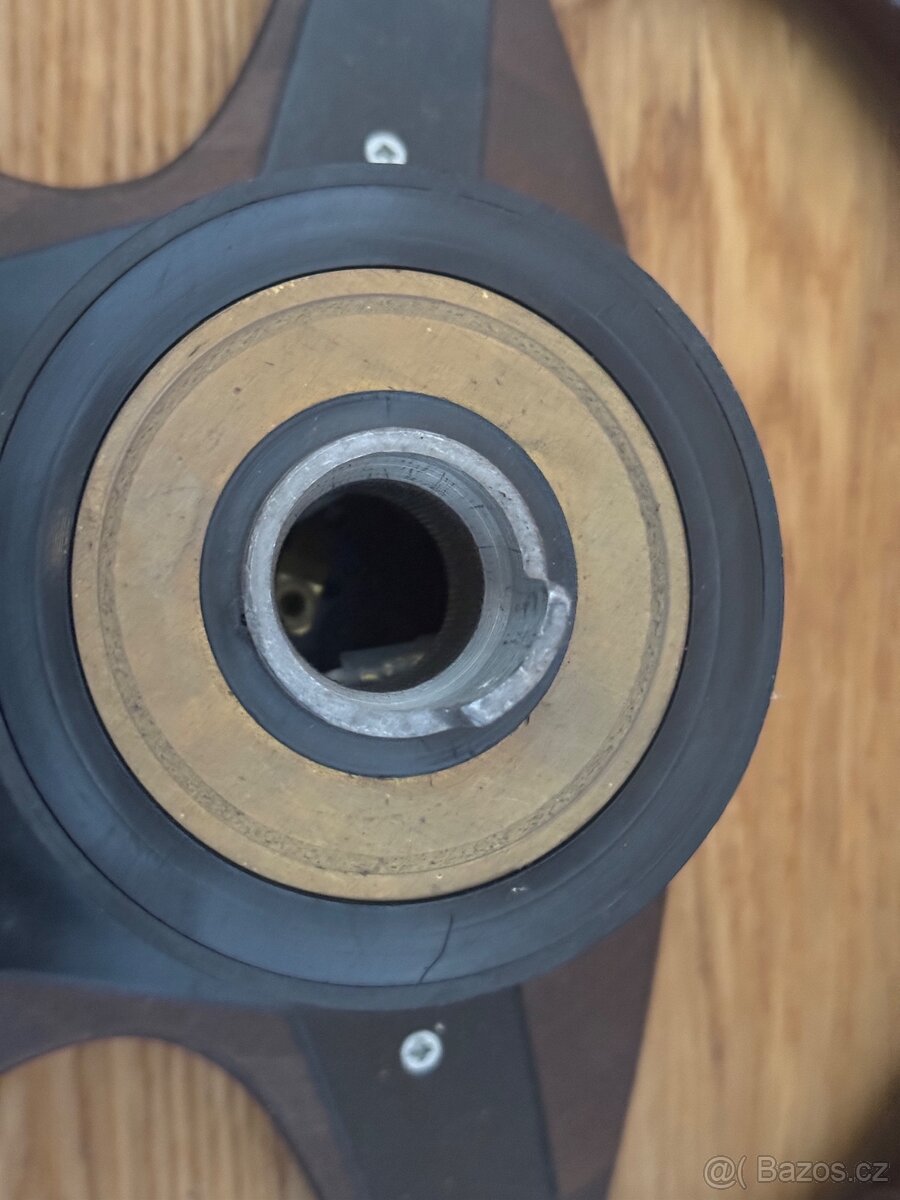 Tuningový dřevěný volant - 4