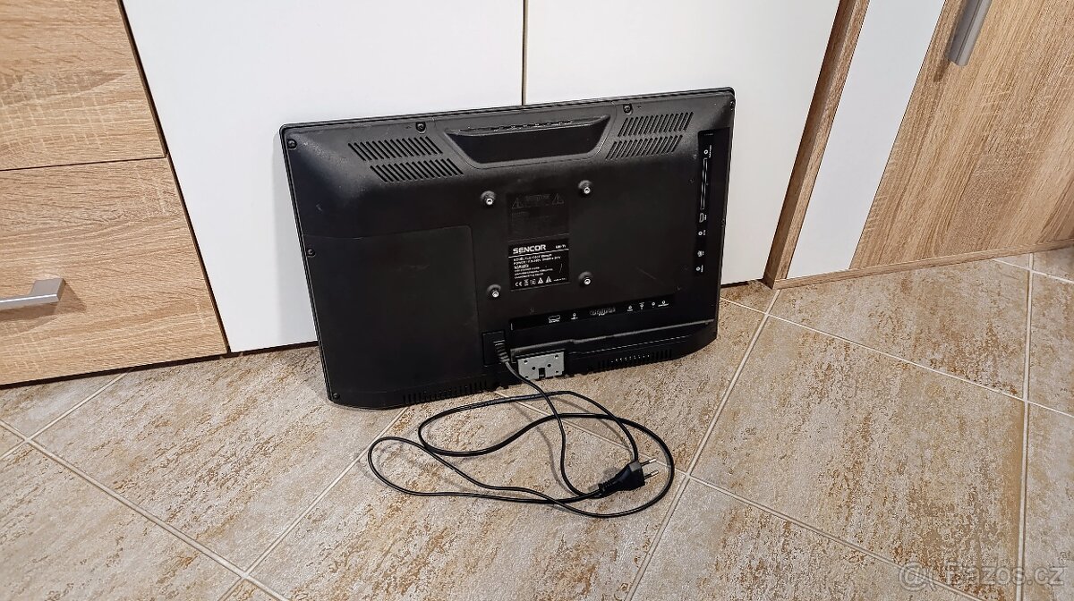 LED televize SENCOR SLE 1950T 18,5" - 4