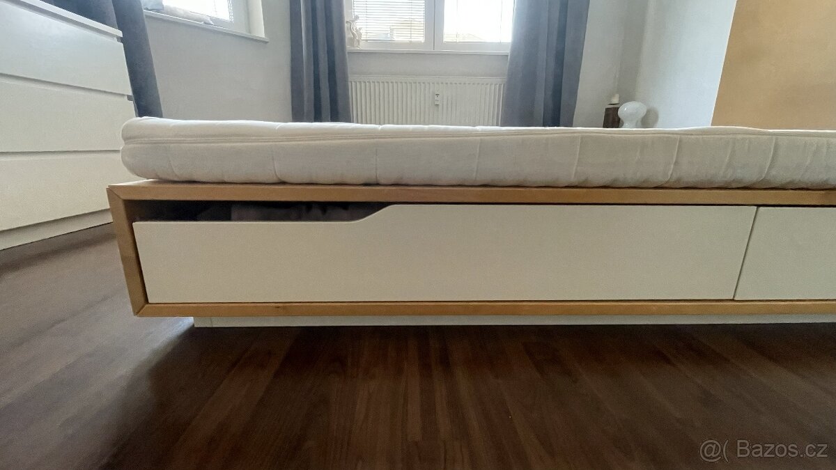 Dvoulůžková postel IKEA MANDAL 140 x 200 cm - 4