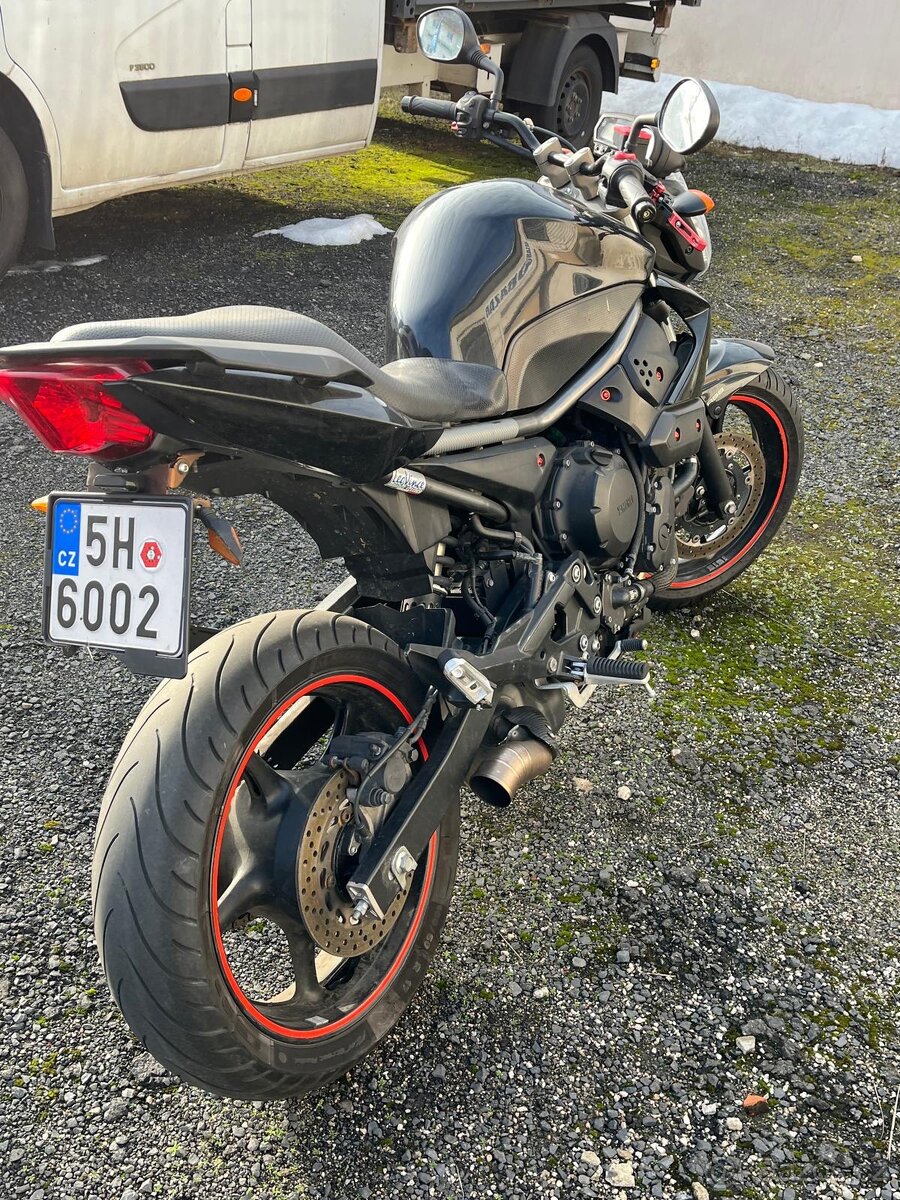 Yamaha XJ6 - 4