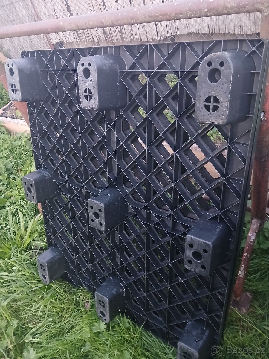 Plastove palety - 4