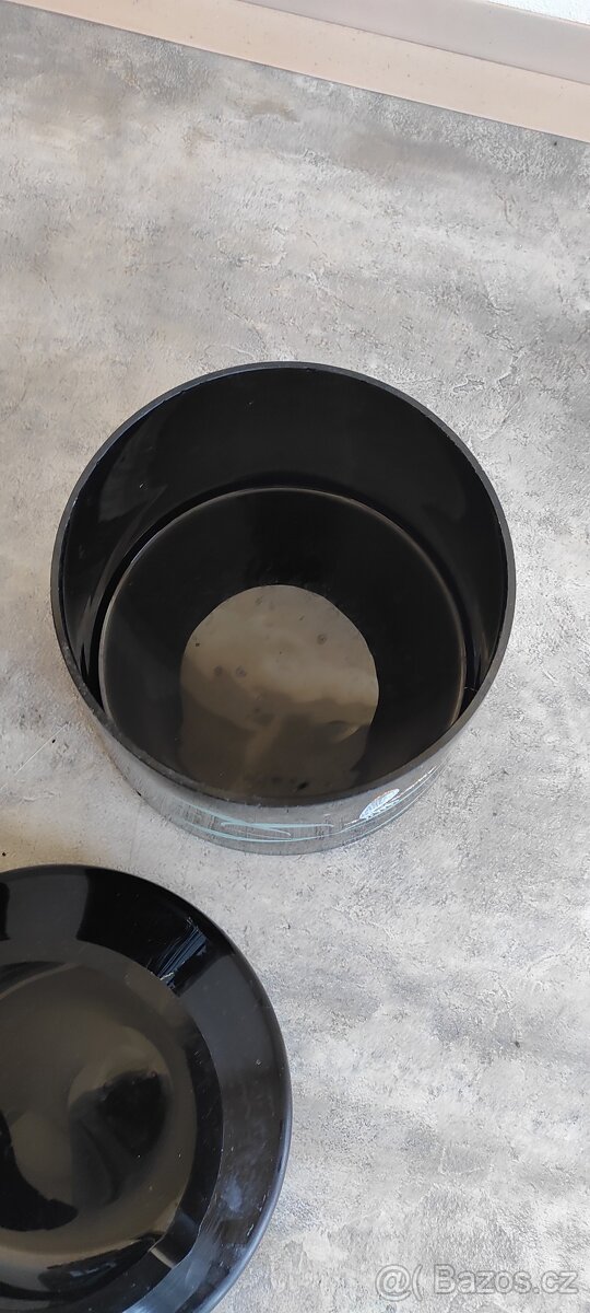 Váza, popelník a nádoba - 4