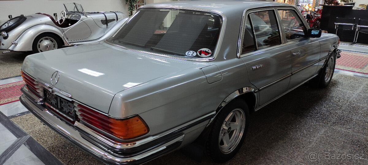 Mercedes-Benz 116 280 CE - 4