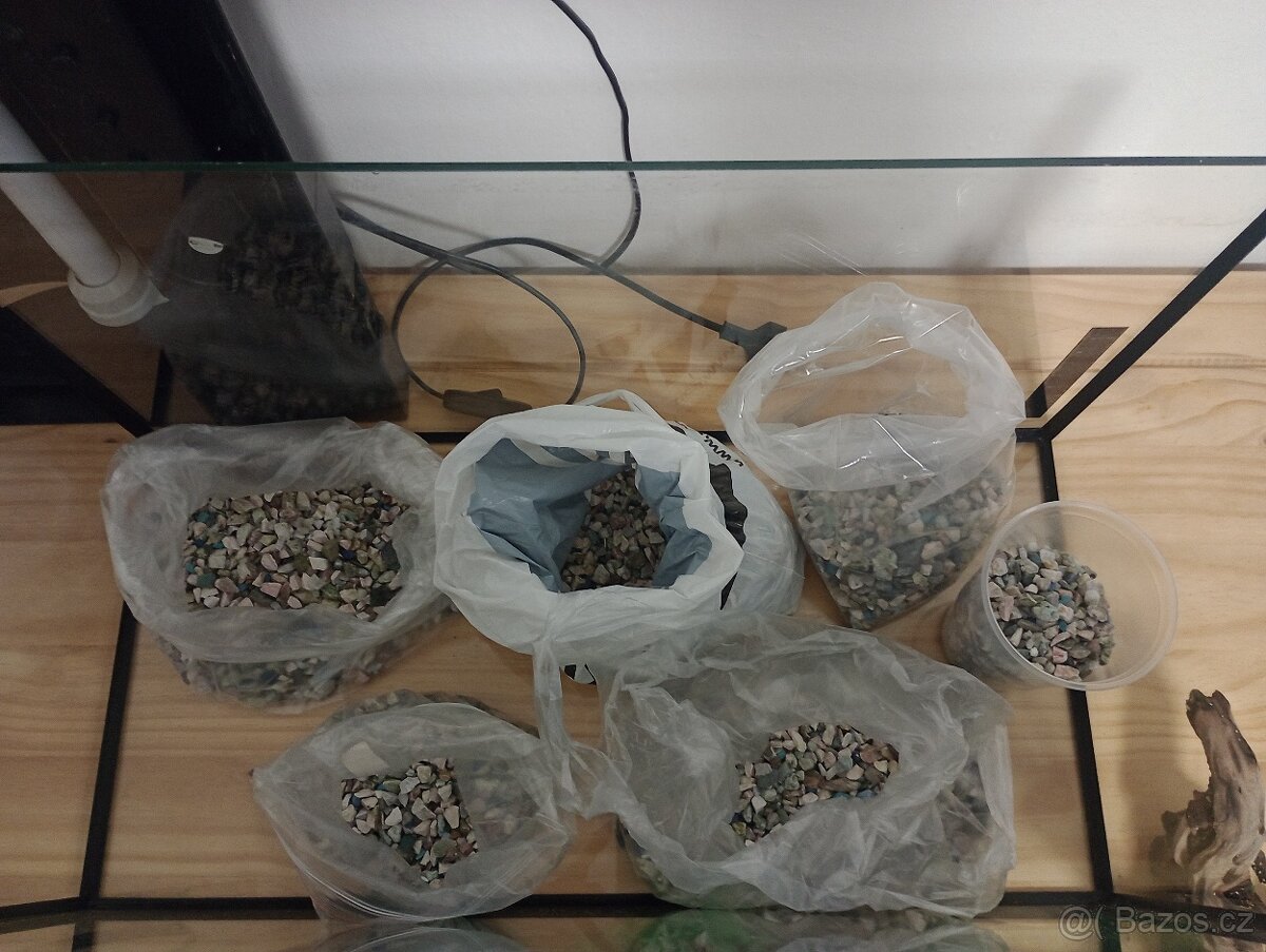 Komplet vybavené akvárium s UV lampou 30x30x60 - 4