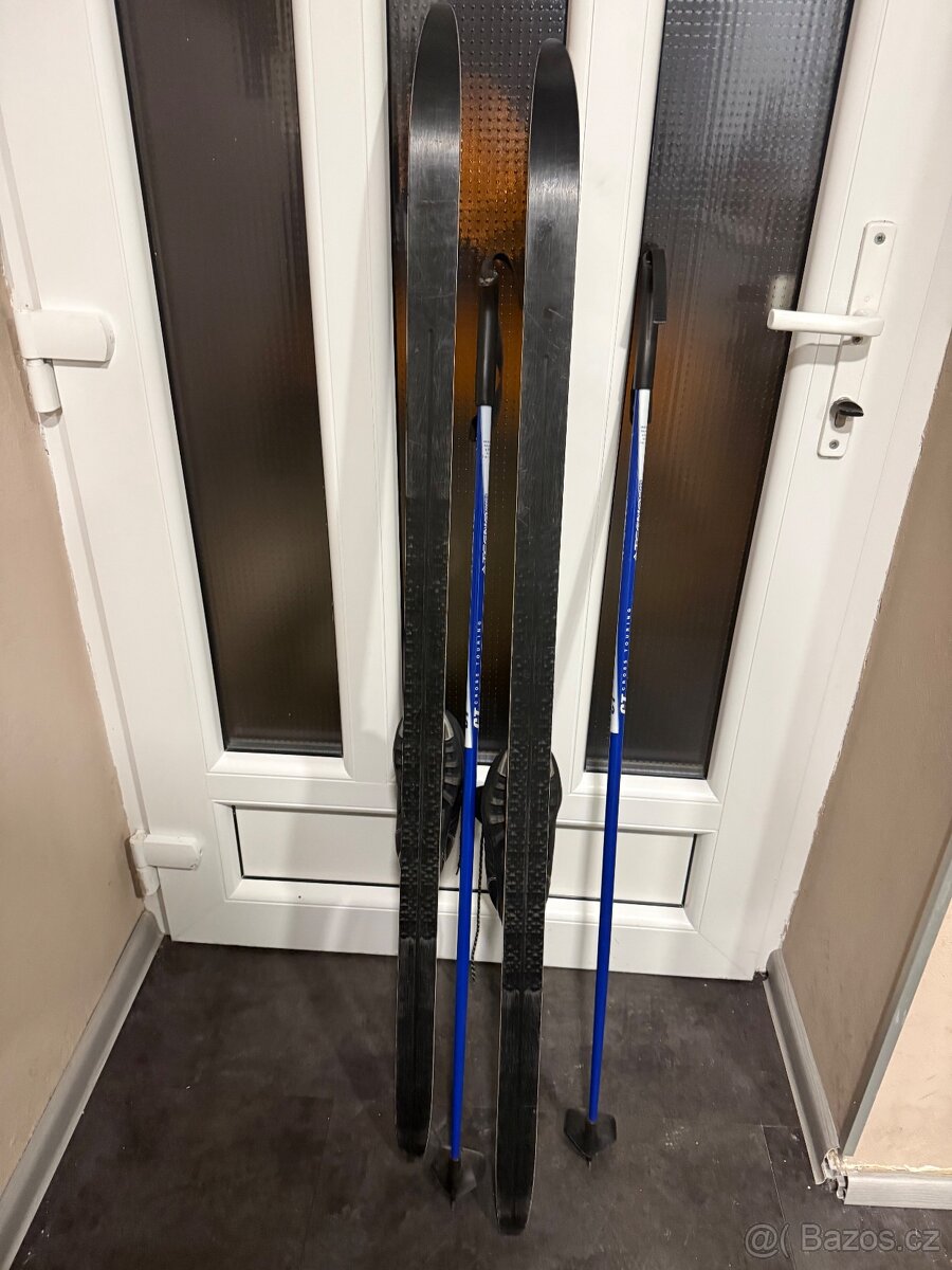 Komplet běžecké lyže inovik 139cm, hůlky, boty - 4