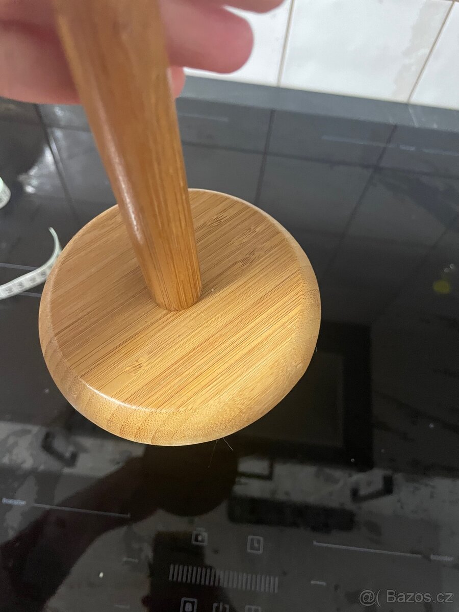 Stojan na kuchyňské utěrky - 4