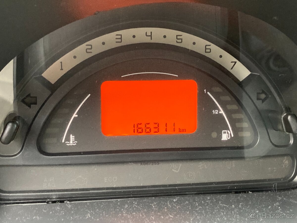 Citroen C3 1.4 2004 - 4