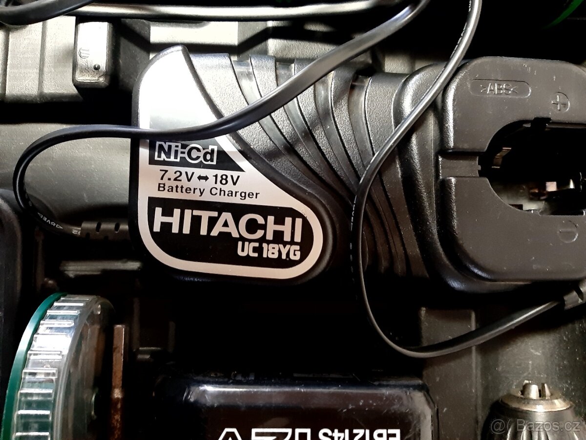 Hitachi akušroubovák+svítilna kufr - 4