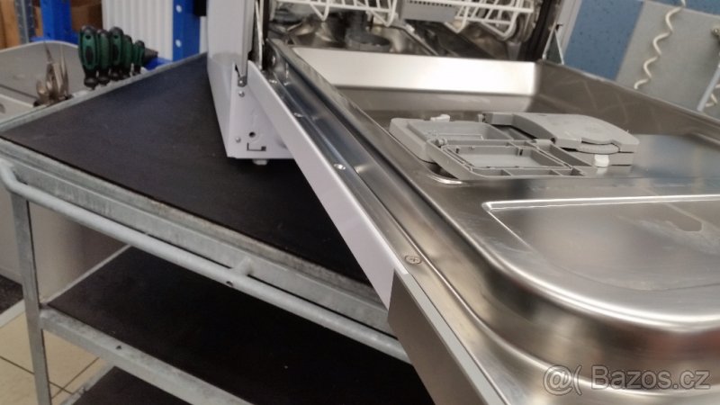 Myčka nádobí WHIRPOOL, REPASOVANÁ SE ZÁRUKOU - 4