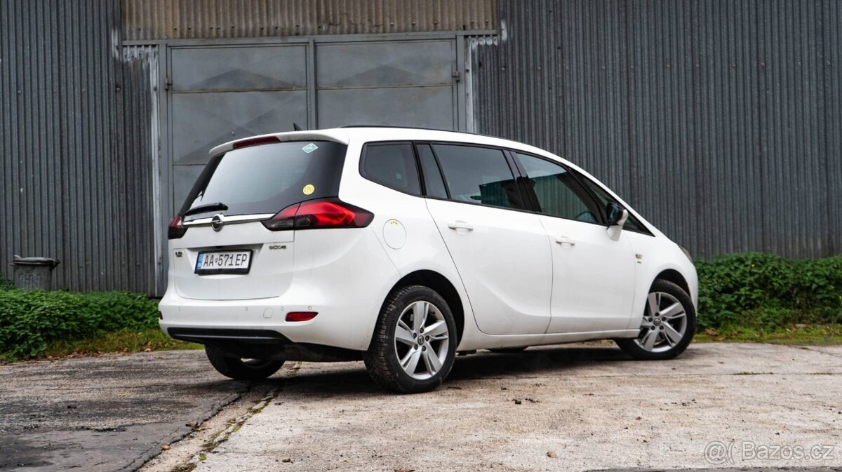 Opel Zafira Tourer 1.4 Benzín + LPG - 4
