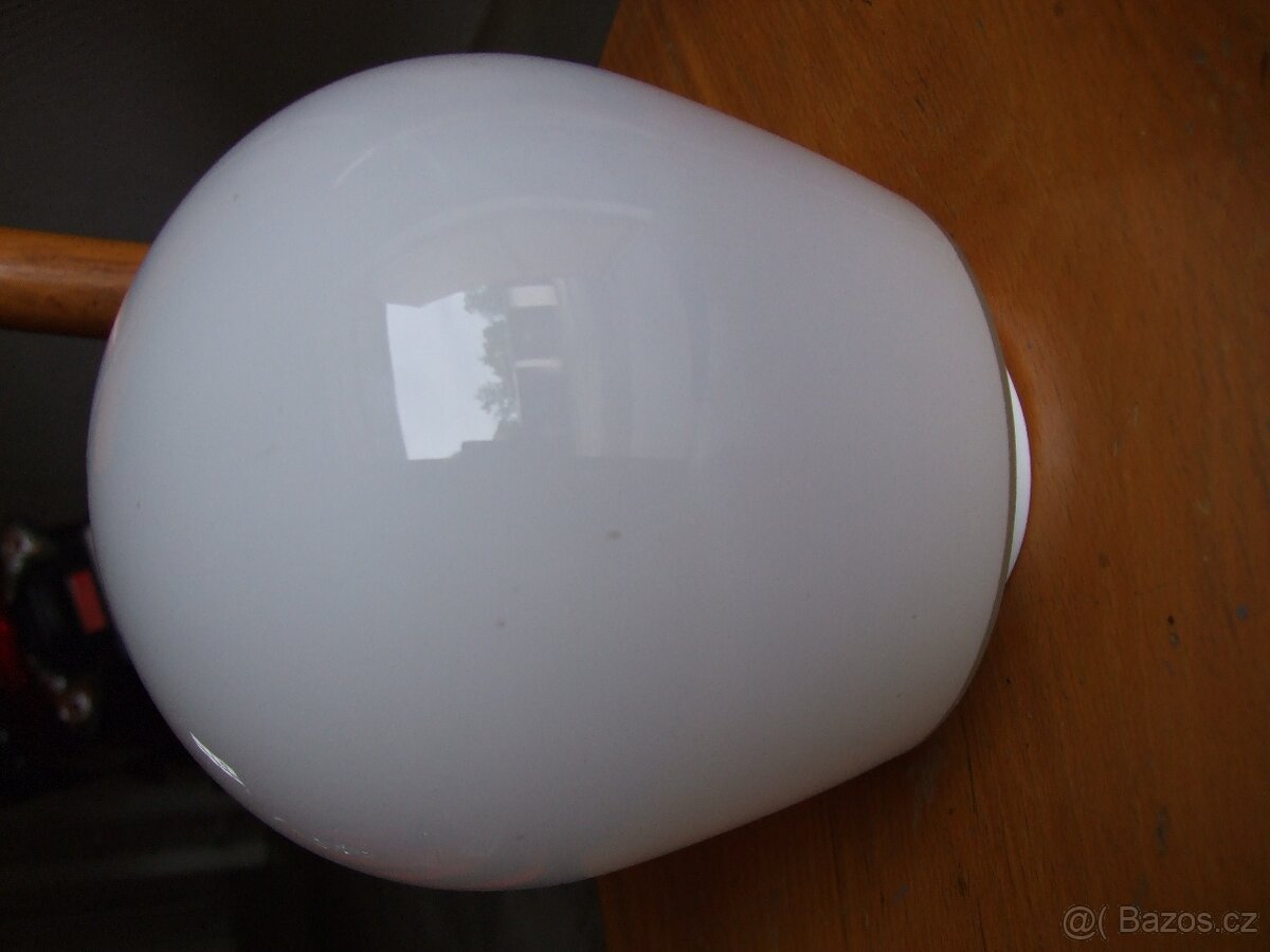 SKLENĚNÁ STÍNIDLA - 4