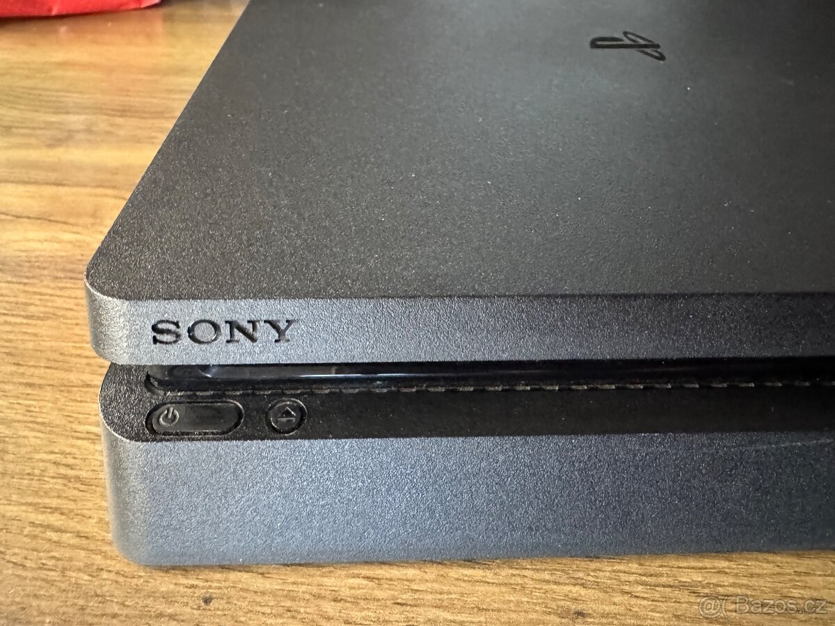 Playstation 4, PS 4 - 4