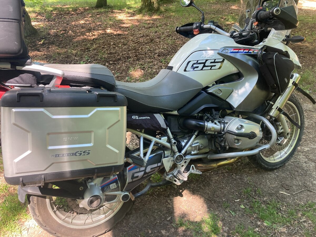 BMW R 1200 GS, cestovní enduro, nájezd jen 76tiABS, padáky,