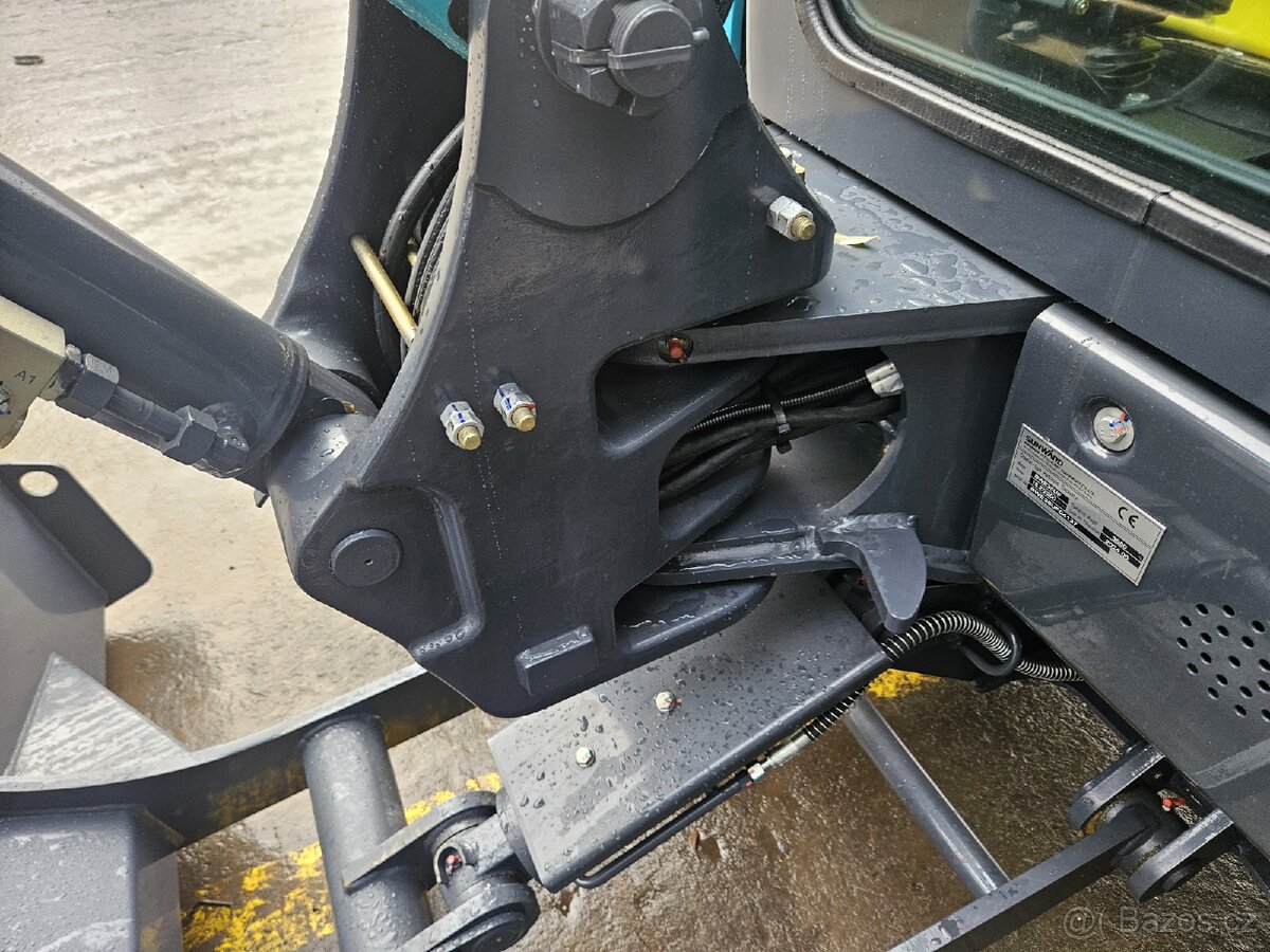 RYPADLO BAGR PÁSOVÝ 4000KG SUNWARD KUBOTA - 4