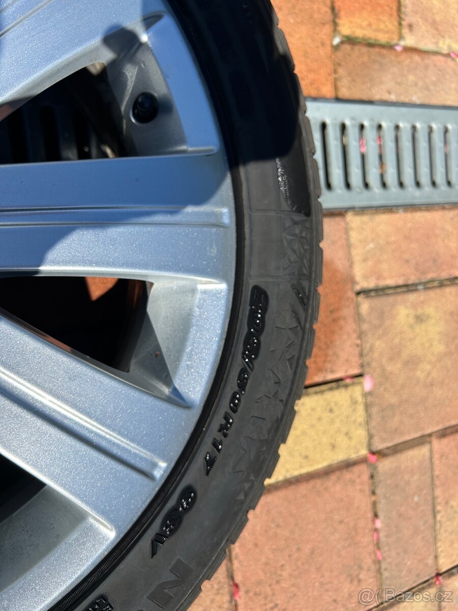 Sada zimních kol na Octavii 3. NEXEN 205/55 r17 - 4