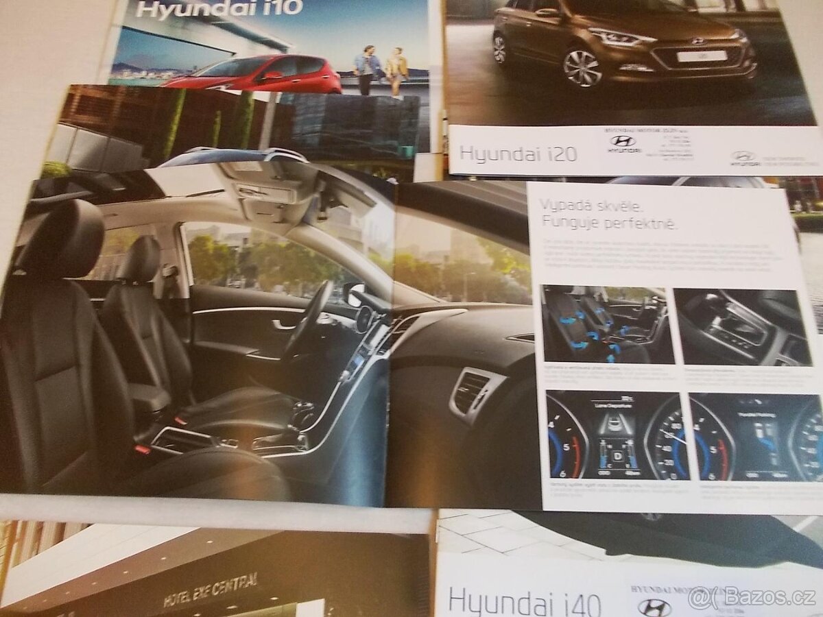 HYUNDAI - mix českých prospektů 8 kusů - 4
