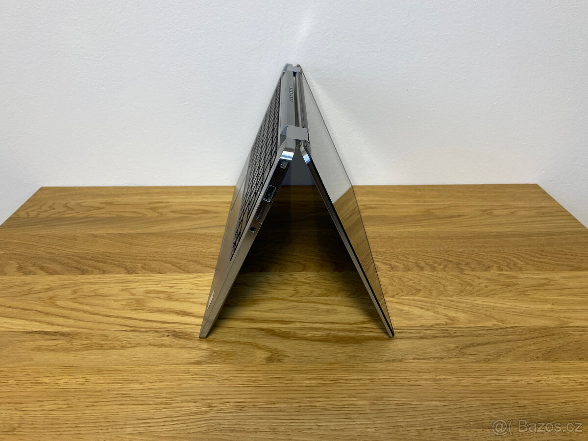 Dell Latitude 2in1 7400 i5-8365U 16GB 256GB SSD - 4