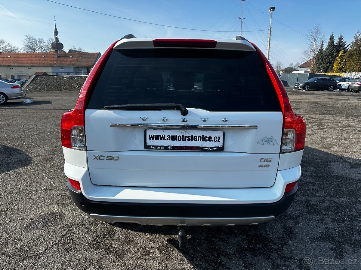 VOLVO XC90 2,4D5 - MOMENTUM - 7 MÍST - SERVIS - 4