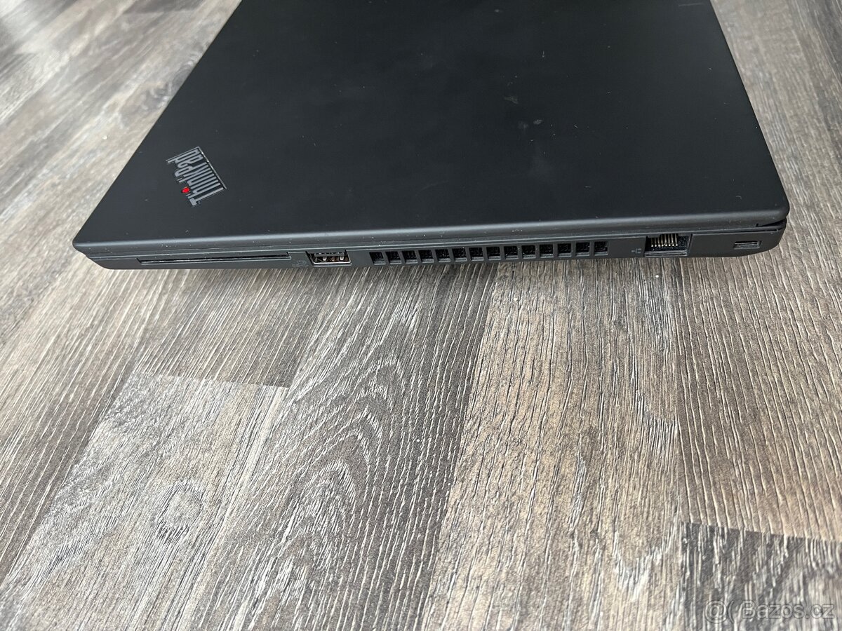 Lenovo ThinkPad T490 - 4