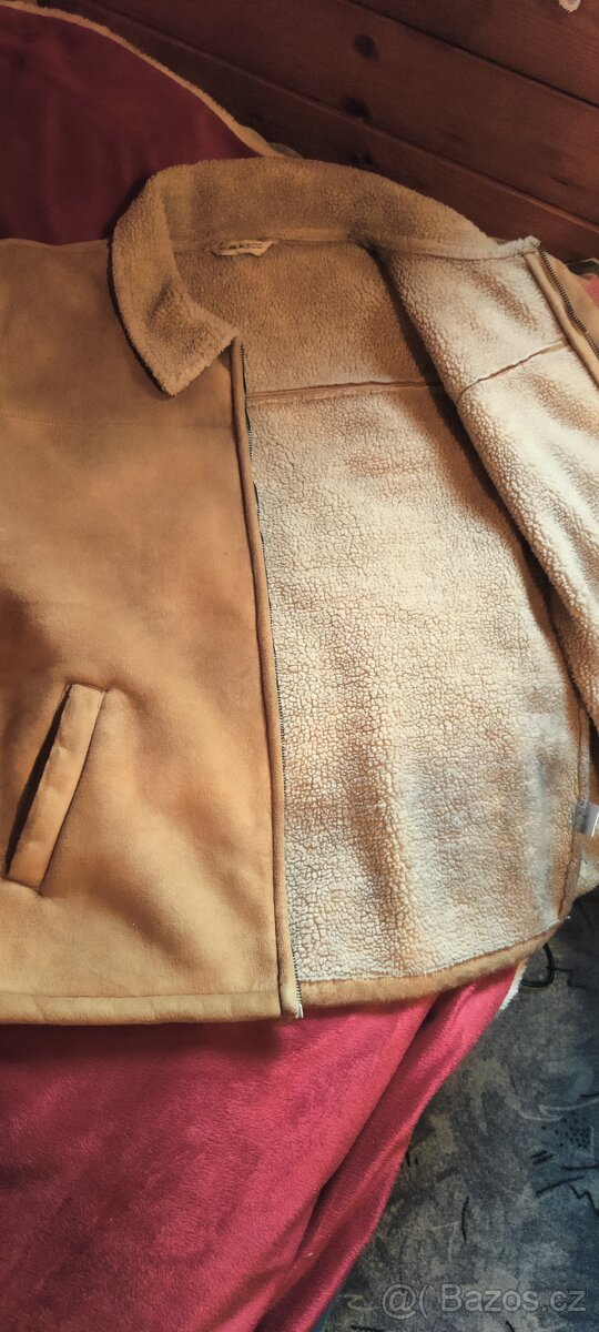 Dámský kabátek s kožíškem - 4