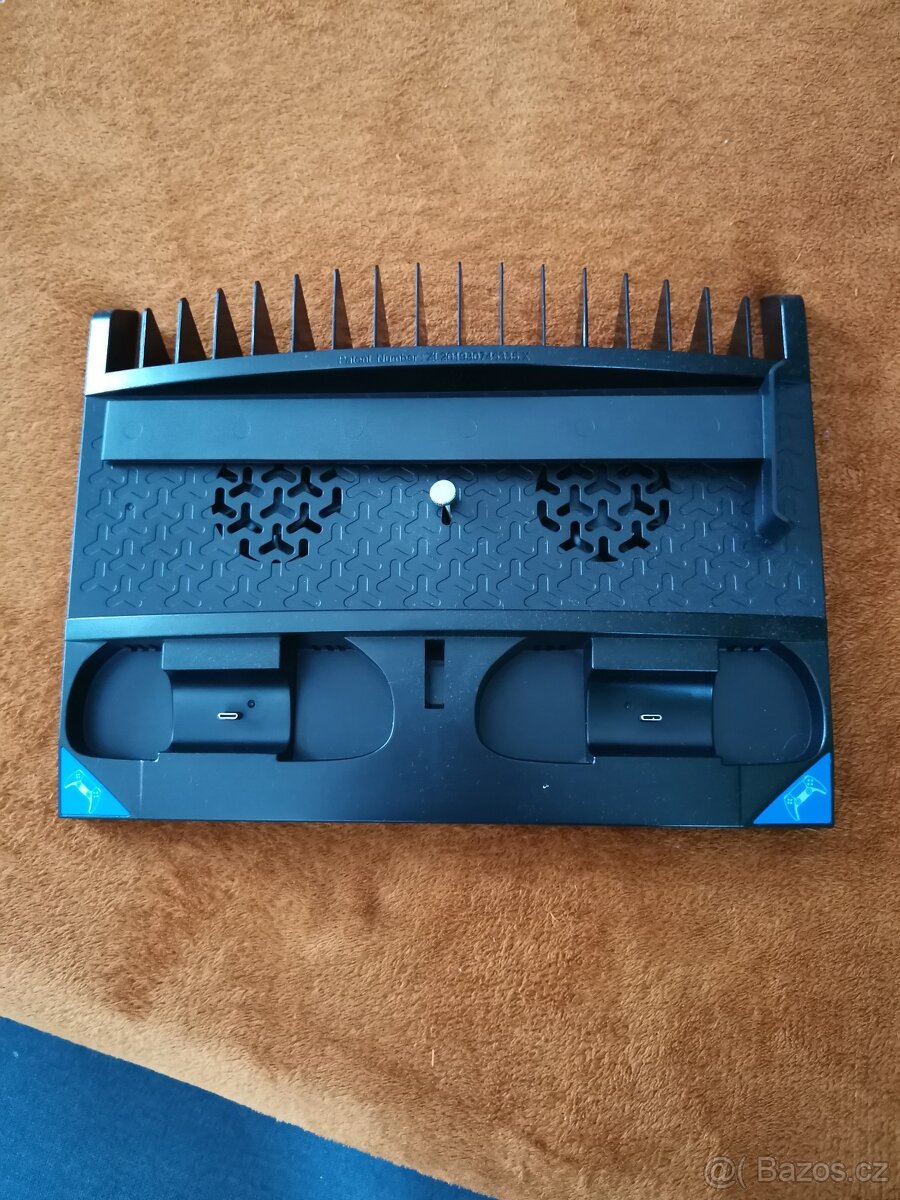 Nabíjecí stojan - 4