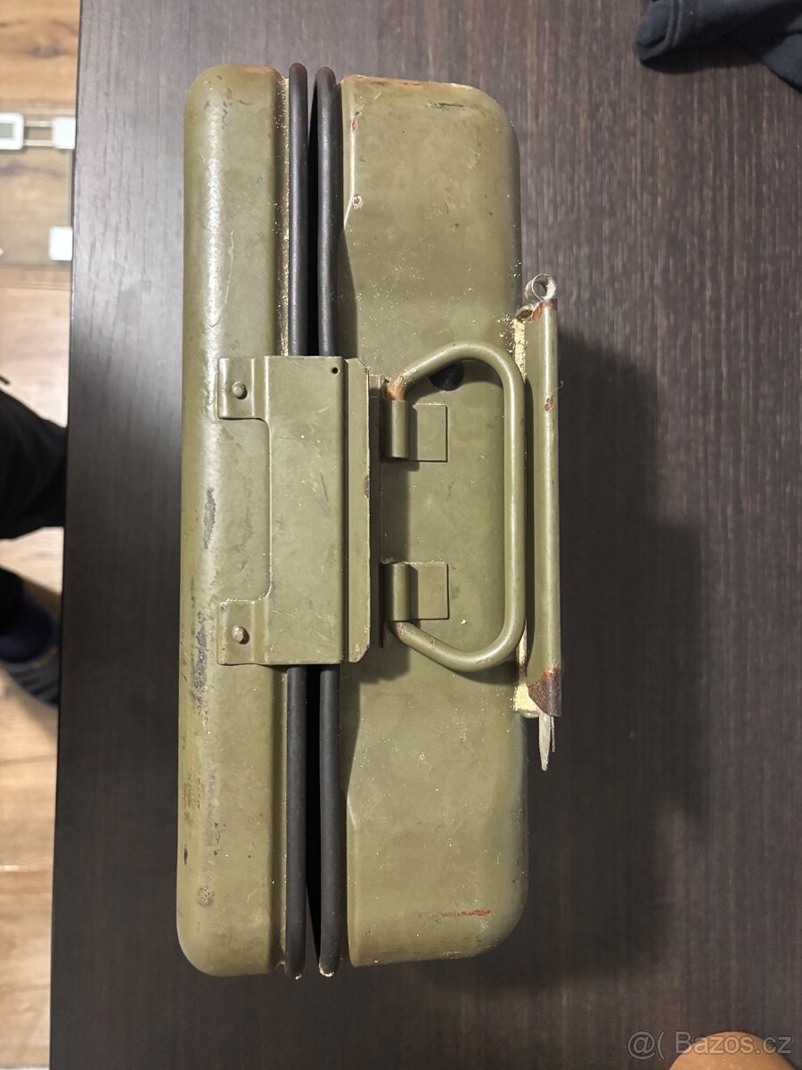 Vojenská kovová bedna OR-3 - 4