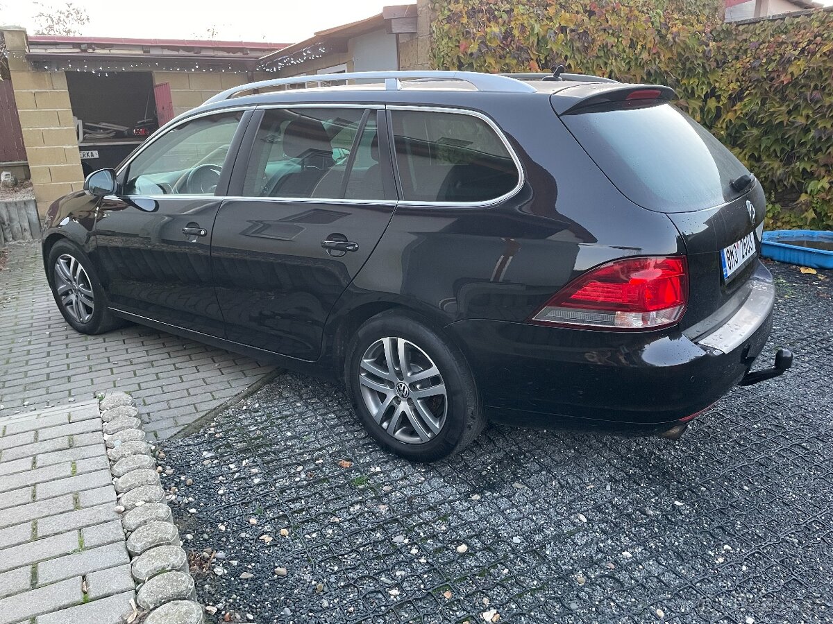 VW Golf VI 1.2TSI(77 KW), najeto 107 000 km, 6 rychlostí - 4