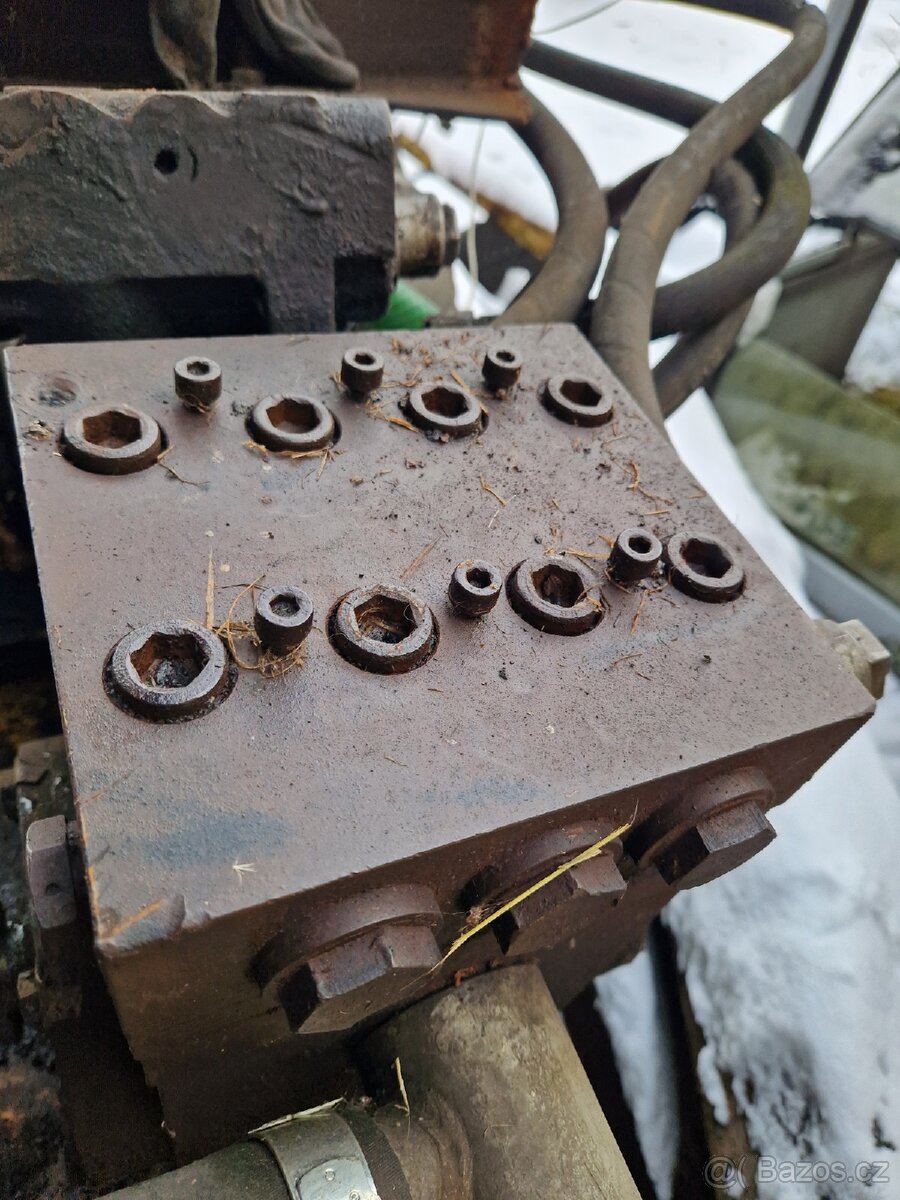 Prodám hydraulické čerpadlo - 4