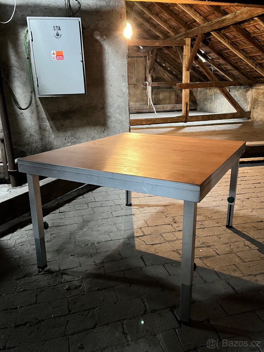Velký stůl - 4