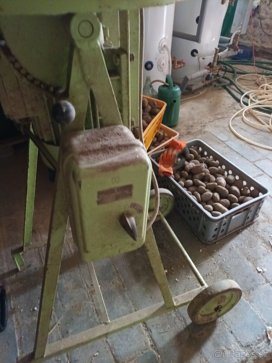 Šrotovnik na obilí - 4