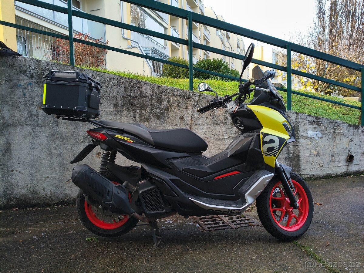 Aprilia SR GT 125 - 4