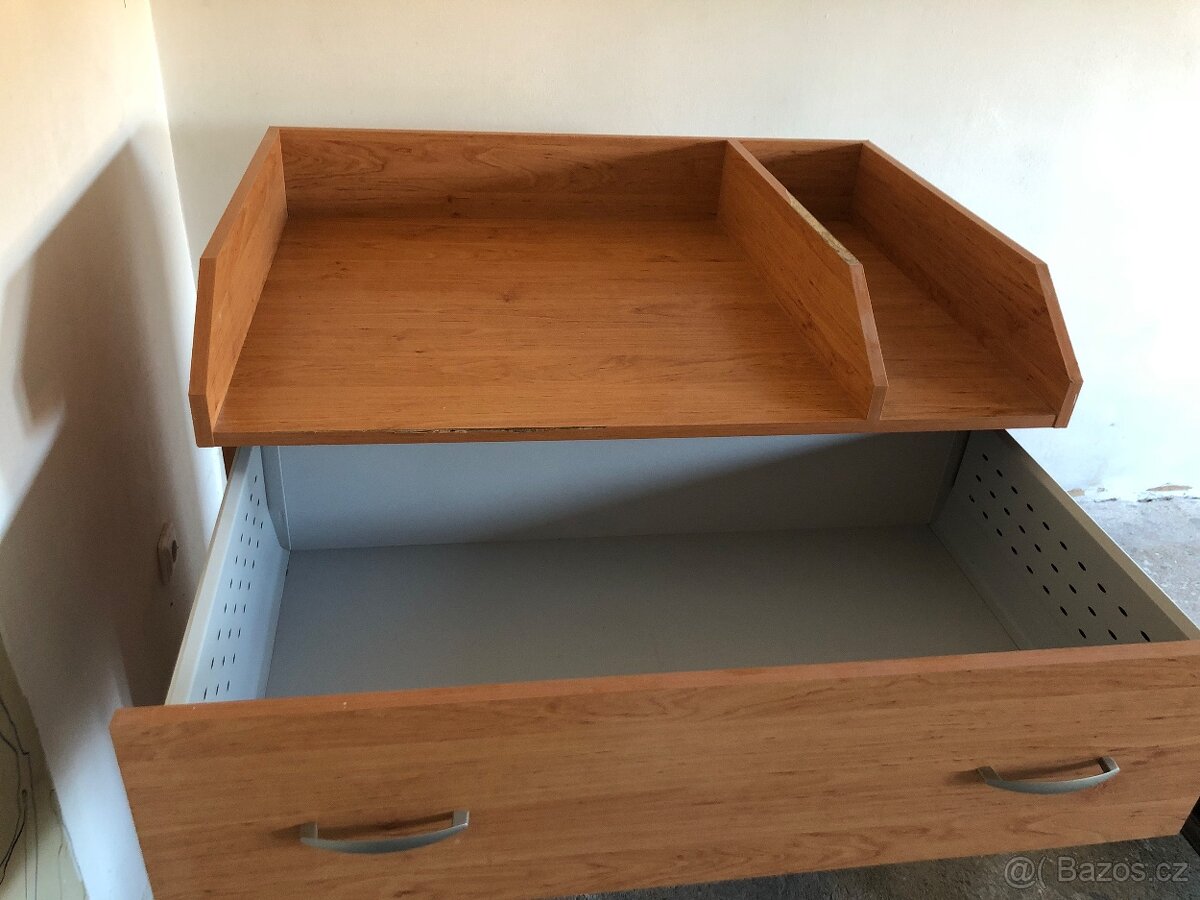 Přebalovací pult - 4