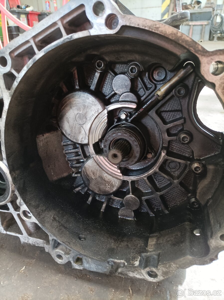 Prevodovka VW Touran 6 kvalt manuál kód NGC - 4