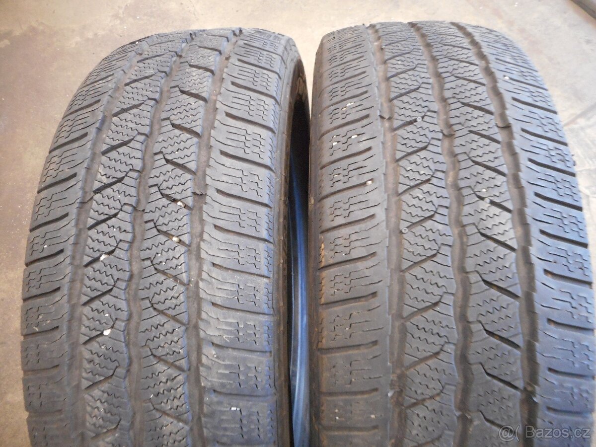 215/60R17C - 4