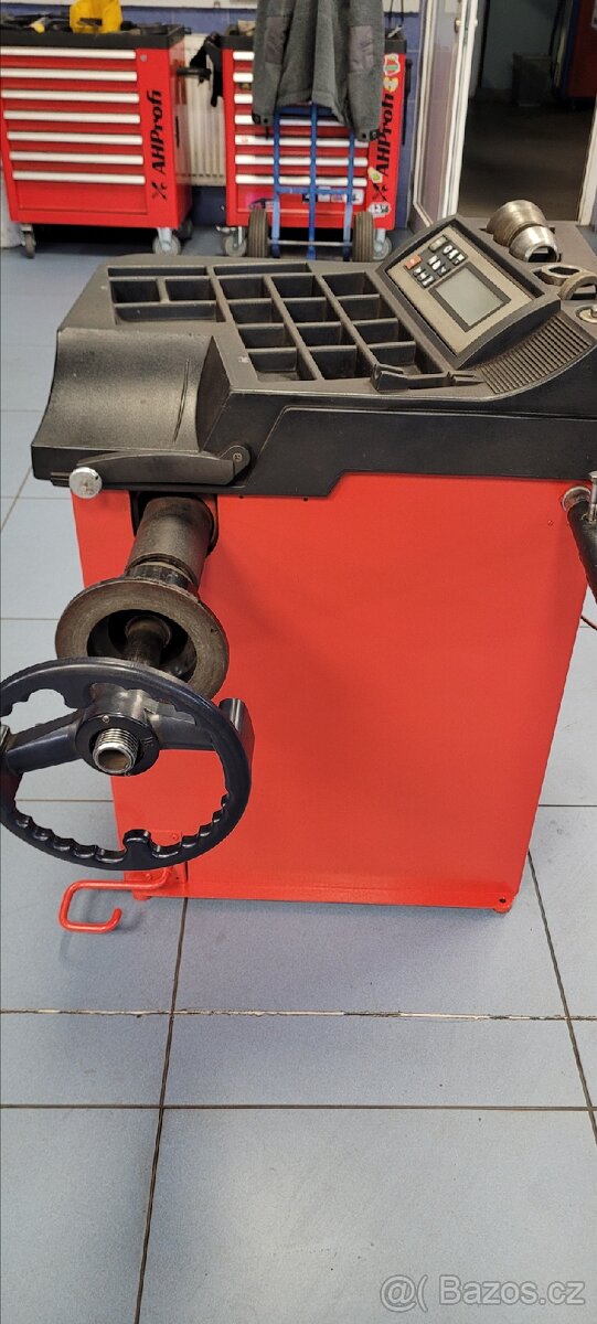 Vyvažovačka Hofmann - 4