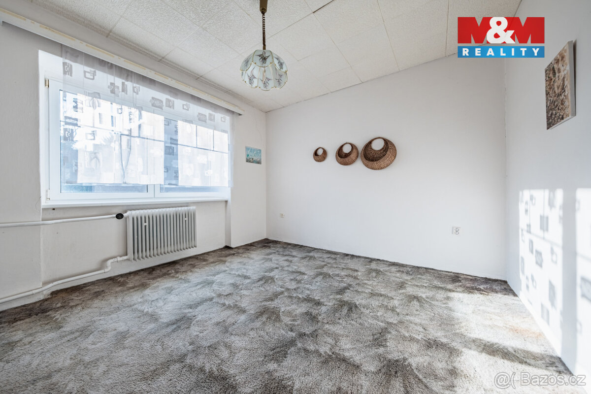 Prodej rodinného domu 8+1, 2873 m² Račetice - 4