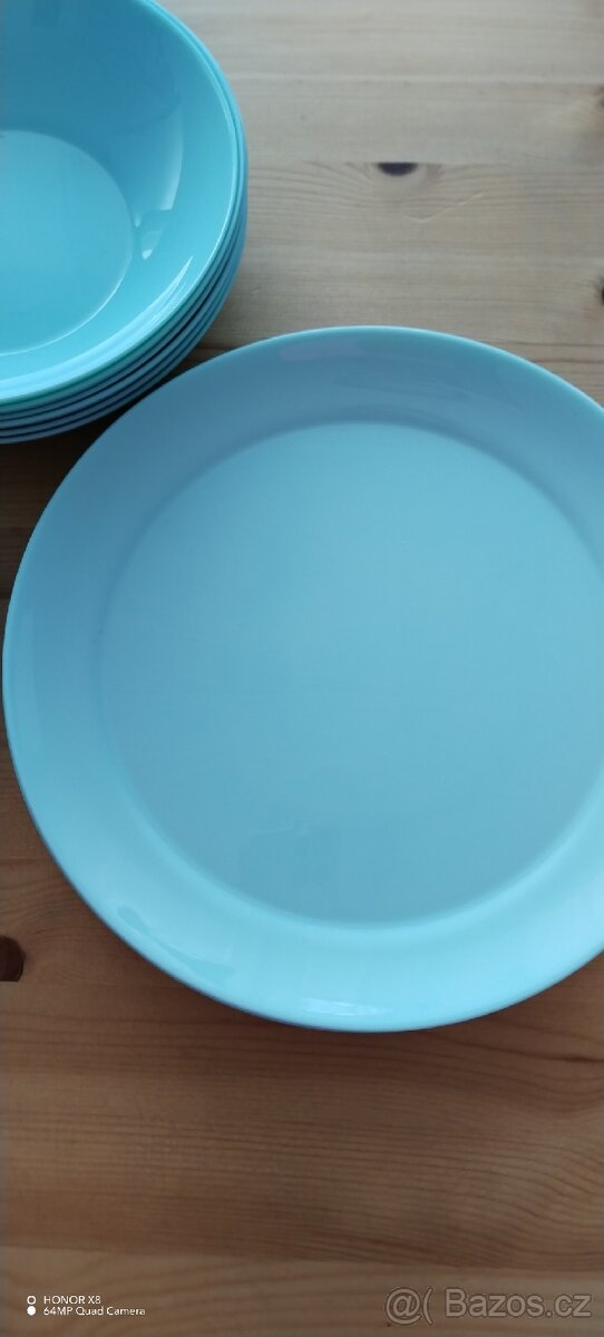 Sada talířů - 4