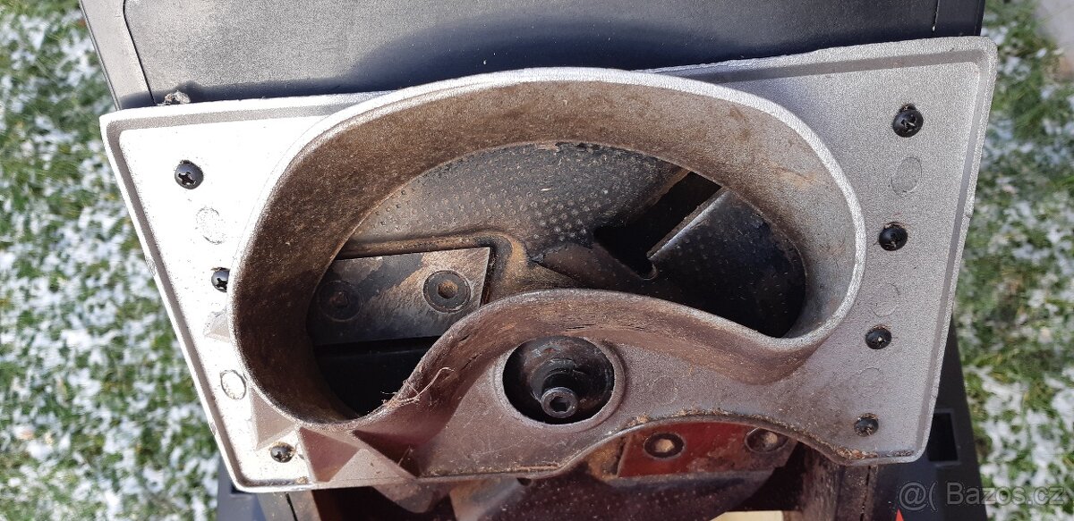 Extol štěpkovačka větví - 4