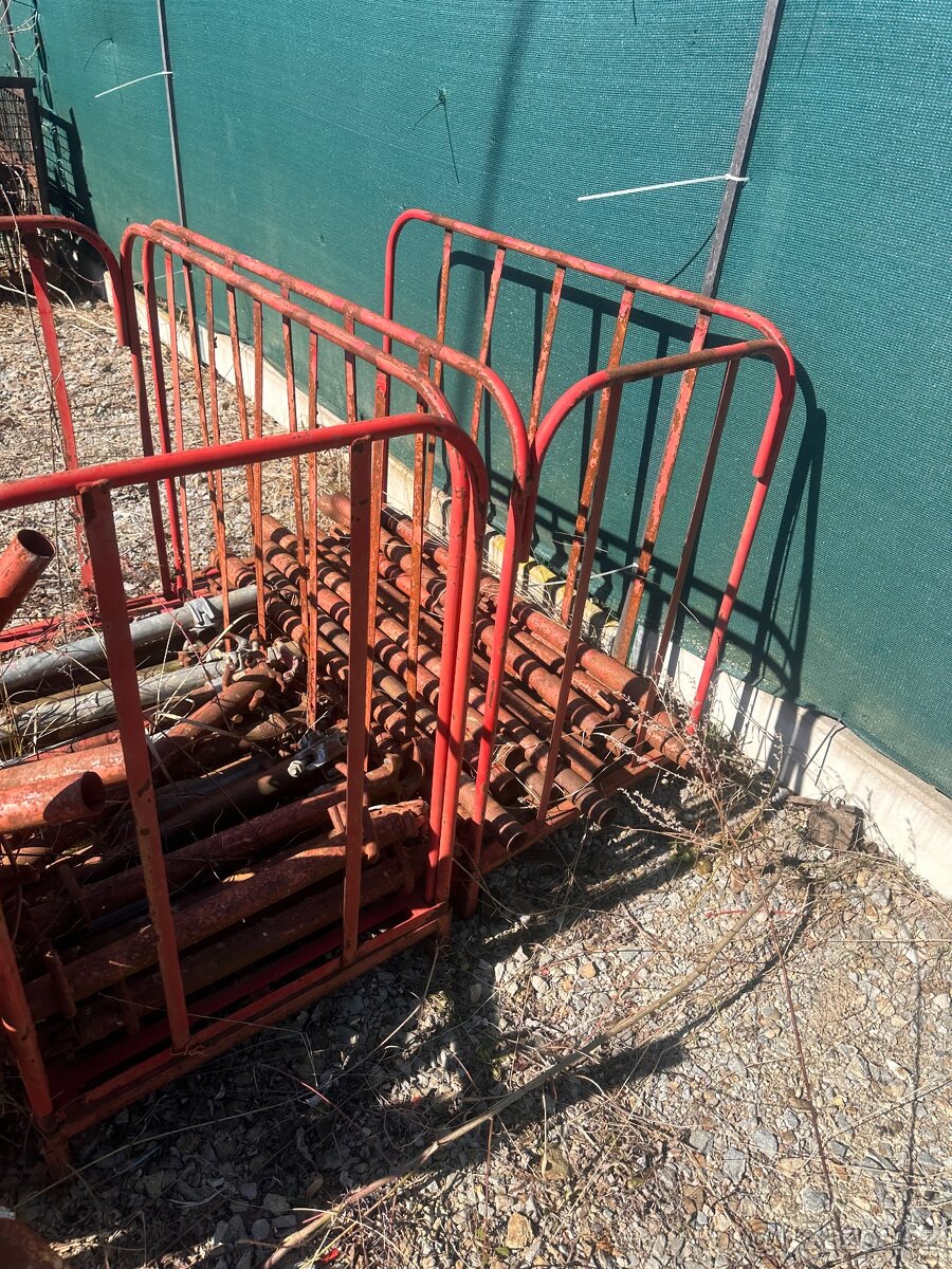 prodám kovové bedny,gitterboxy a ohrádky - 4