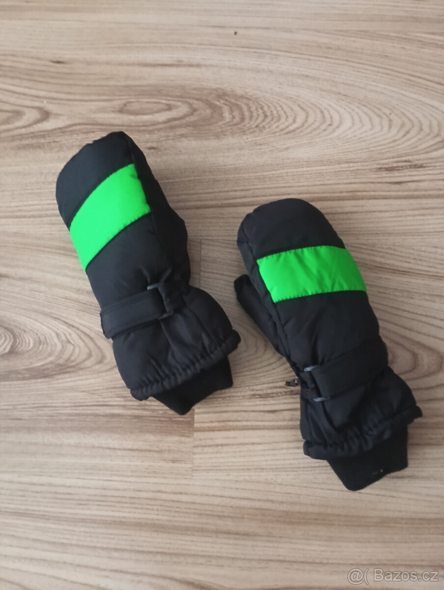 Chlapecká bunda ,rukavice a čepice - 4