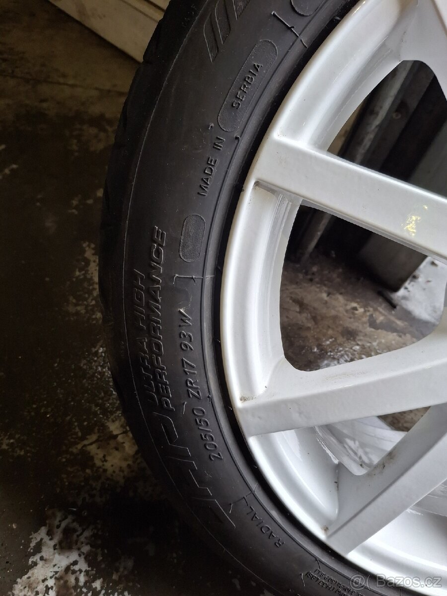 Škoda Octavia Spider r17 - 4