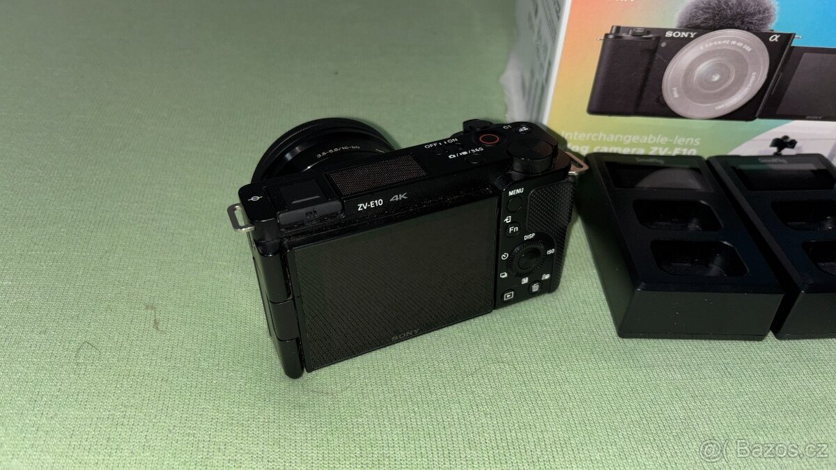 Sony ZV-E10 + objektiv Sony 16-50 - 4
