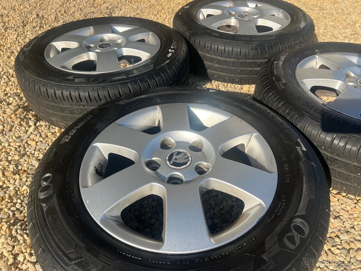 Originální letní sada Škoda 195/65R15, 7mm Barum - 4